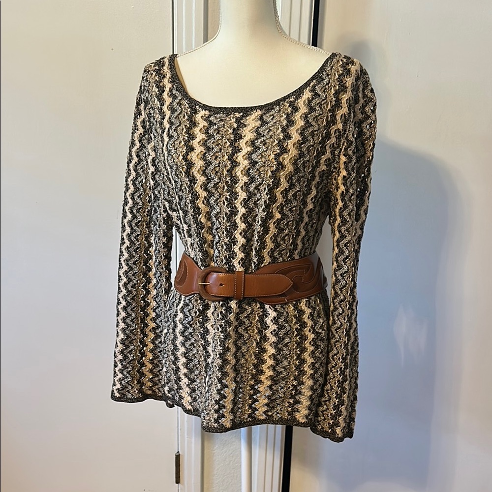 Chic Zigzag Knit Sweater